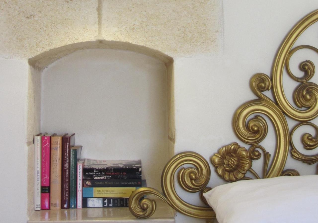 오스투니 Casa Della Scrittrice B&B 외부 사진